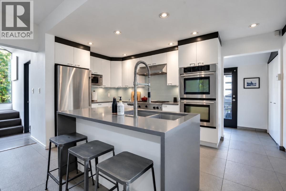 2835 W 13th Avenue, Vancouver, British Columbia  V6K 2T6 - Photo 14 - R3174549