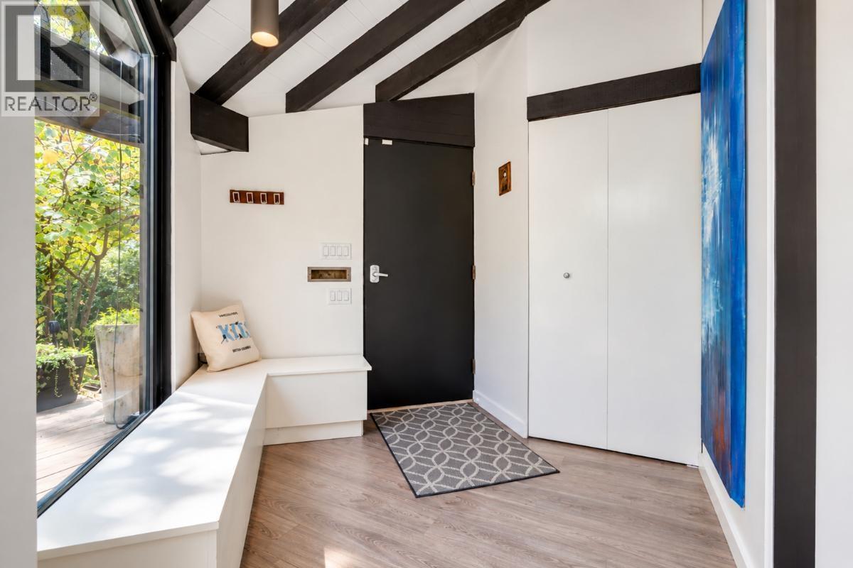 2835 W 13th Avenue, Vancouver, British Columbia  V6K 2T6 - Photo 6 - R3174549