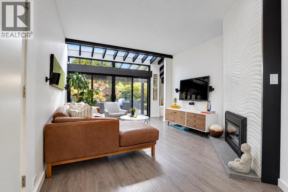 2835 W 13th Avenue, Vancouver, British Columbia  V6K 2T6 - Photo 8 - R3174549