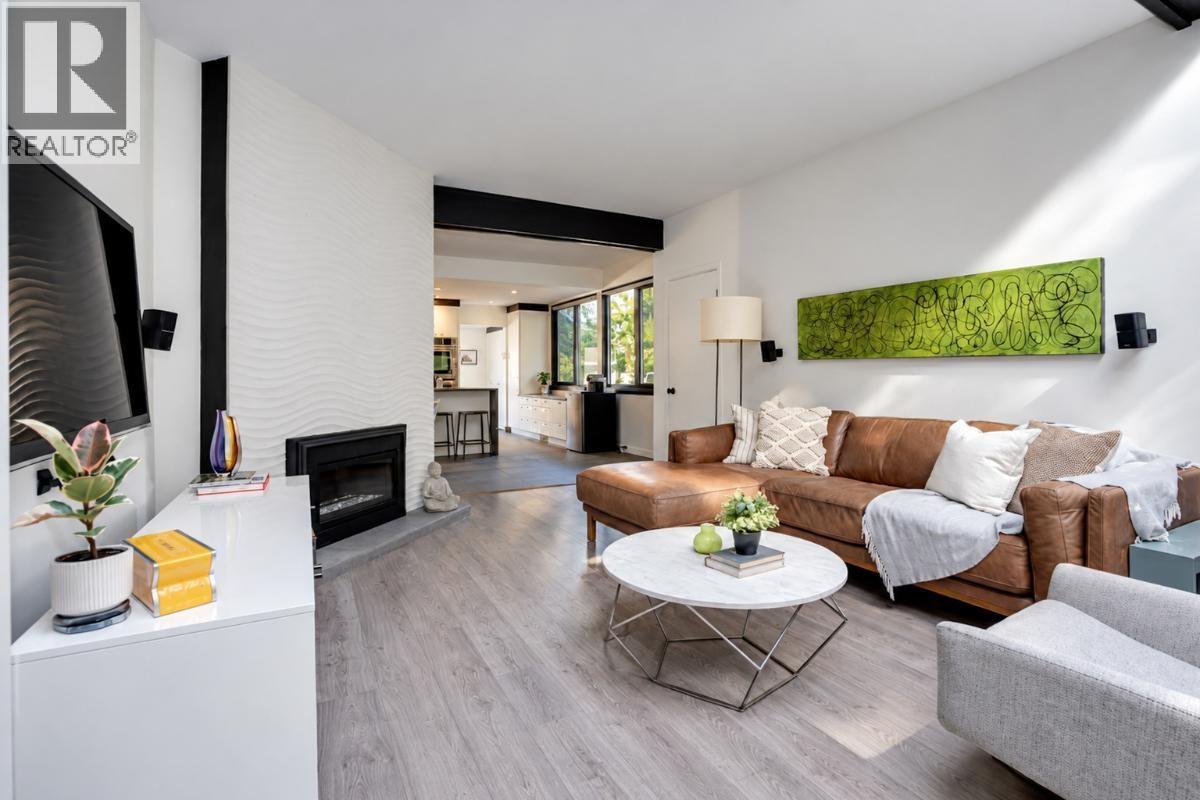 2835 W 13th Avenue, Vancouver, British Columbia  V6K 2T6 - Photo 10 - R3174549