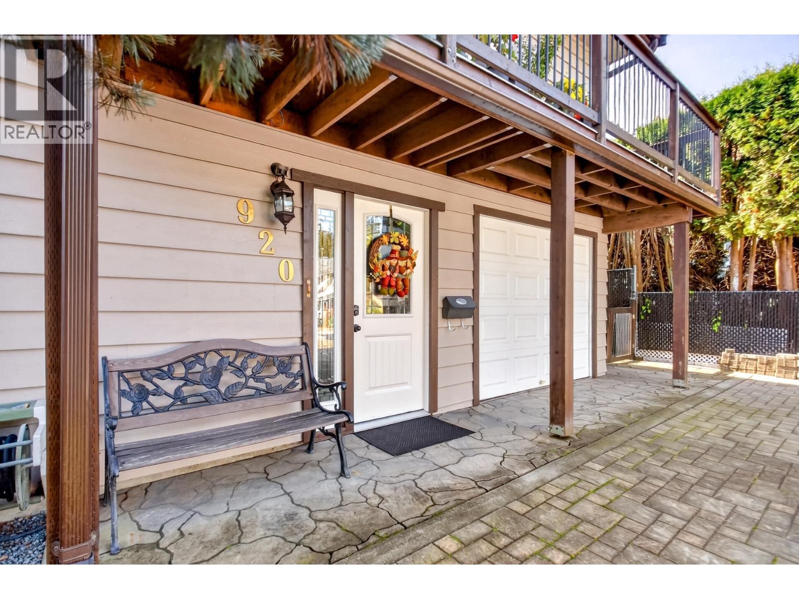 920 Raymond Avenue, Coquitlam, British Columbia  V3B 2M5 - Photo 4 - R3174212