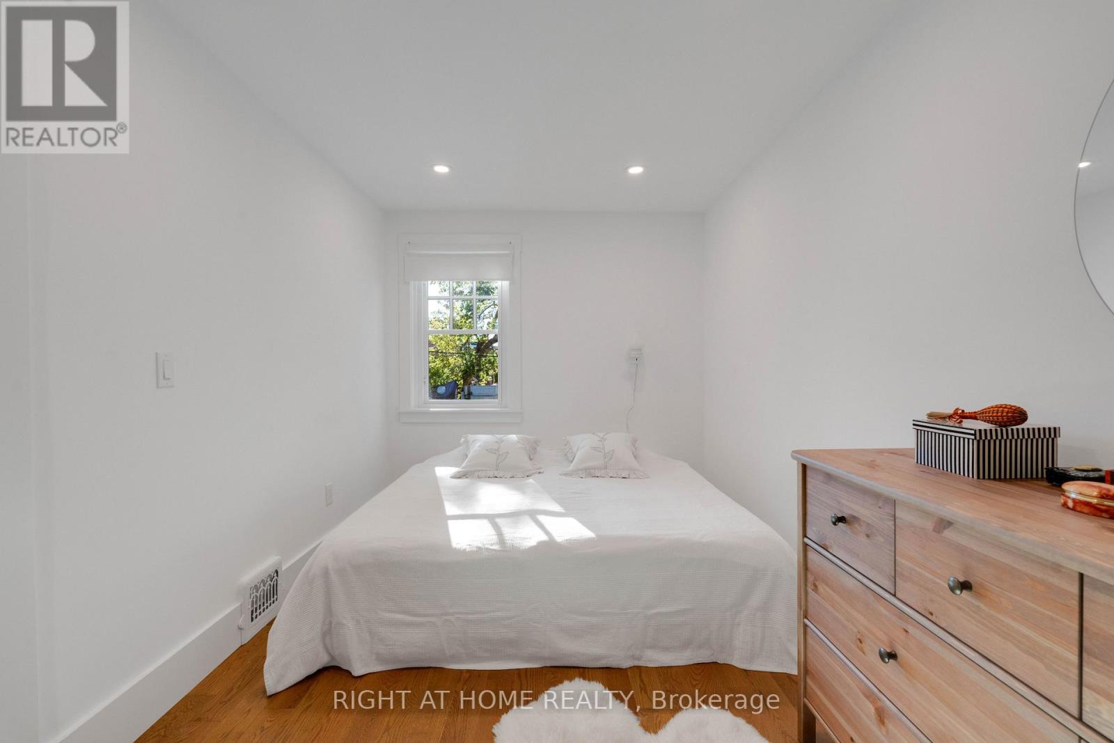 1642 Dufferin Street, Toronto, Ontario  M6H 3L8 - Photo 16 - W14021456