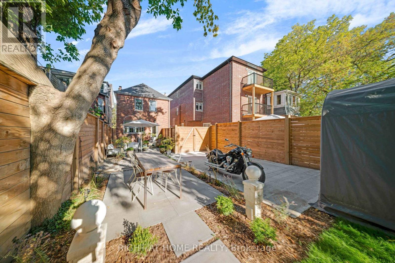1642 Dufferin Street, Toronto, Ontario  M6H 3L8 - Photo 24 - W14021456