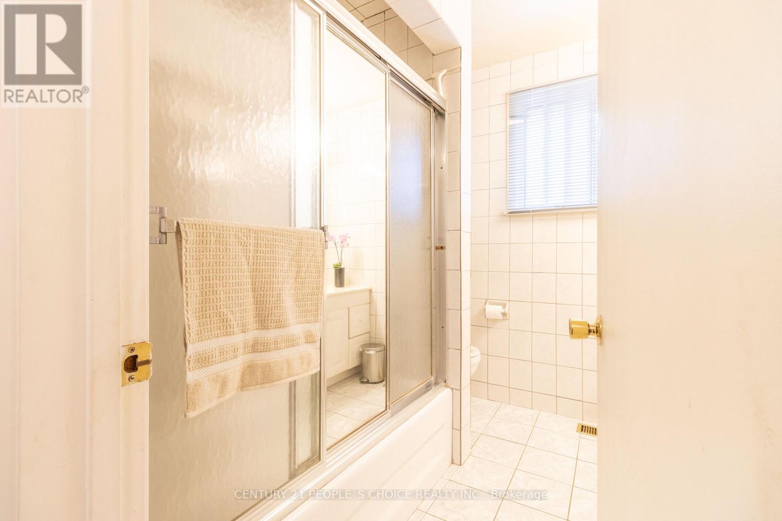 228 Jeffcoat Drive, Toronto, Ontario  M9W 3C9 - Photo 25 - W14021506