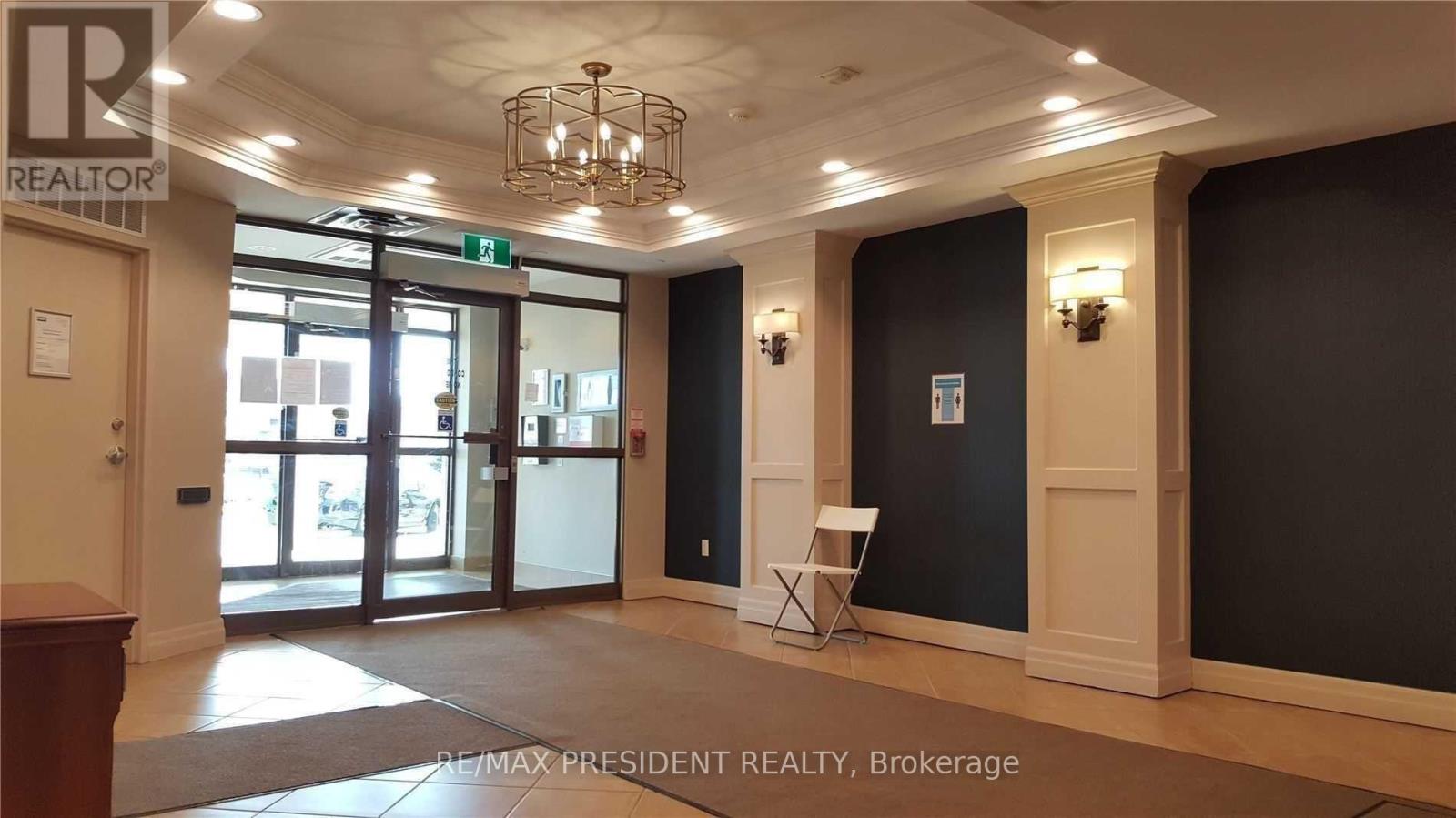 501 - 300 Ray Lawson Boulevard, Brampton, Ontario  L6Y 5H5 - Photo 2 - W14021830