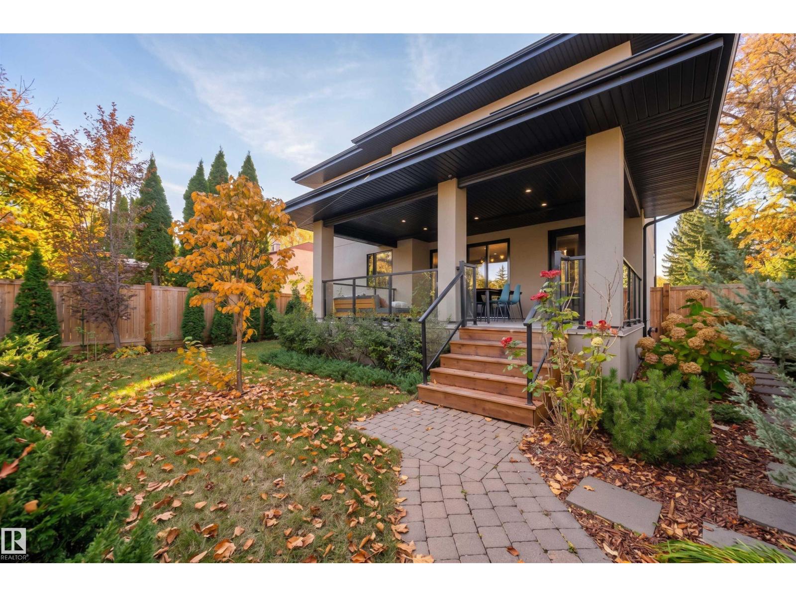 9235 148 ST NW