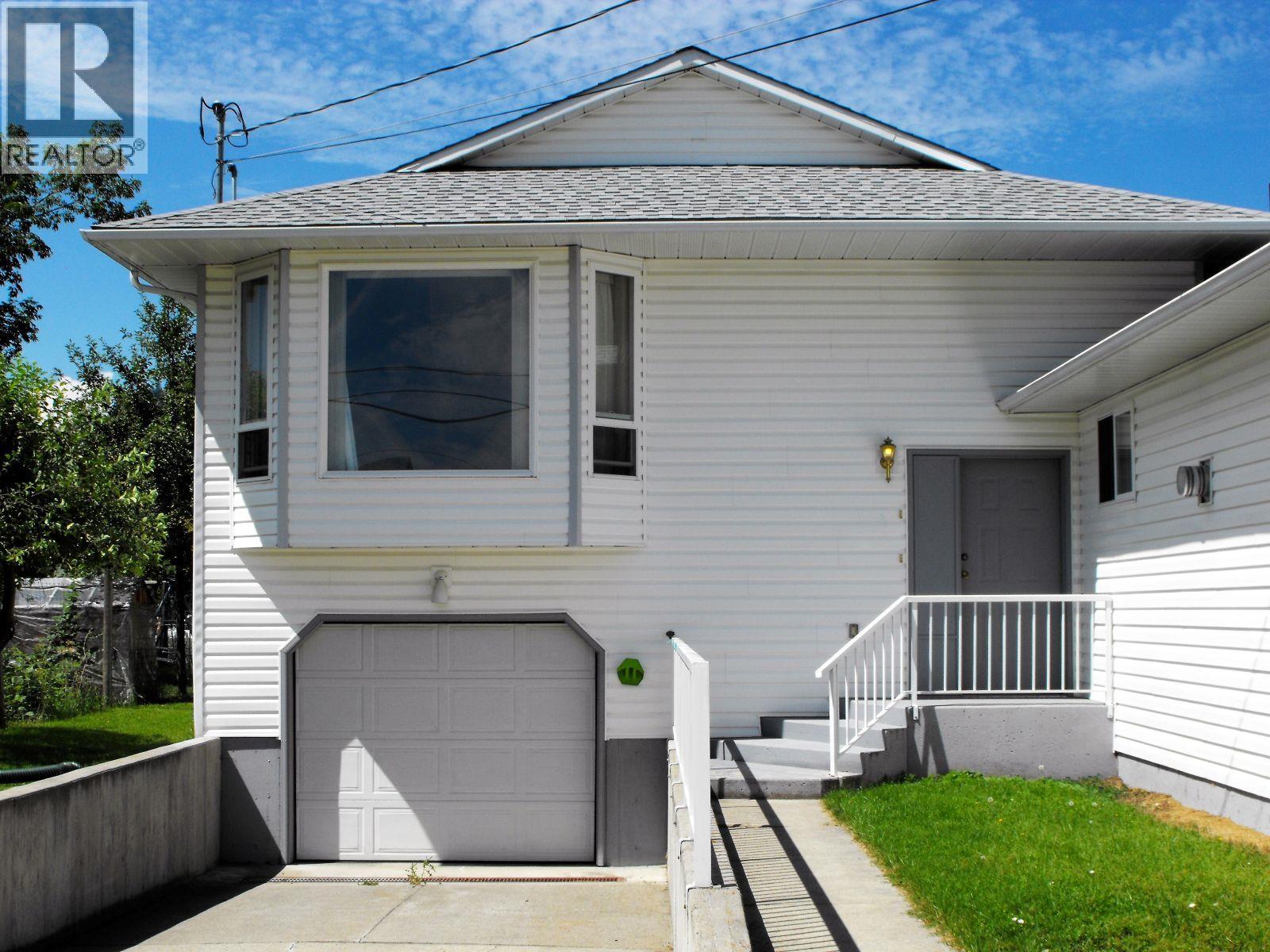 7633 16th Street, Grand Forks, British Columbia