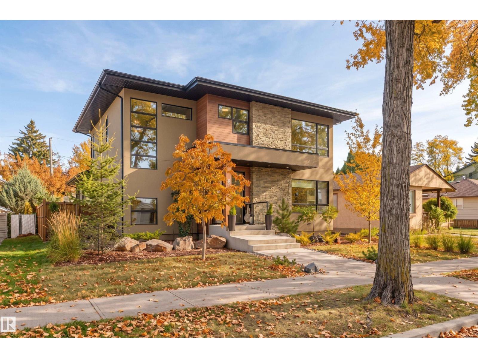 9235 148 ST NW