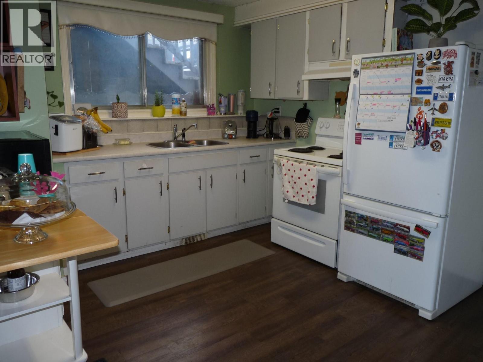 1160 Meadow Lane, Kamloops, British Columbia  V2B 5N6 - Photo 18 - 10403357