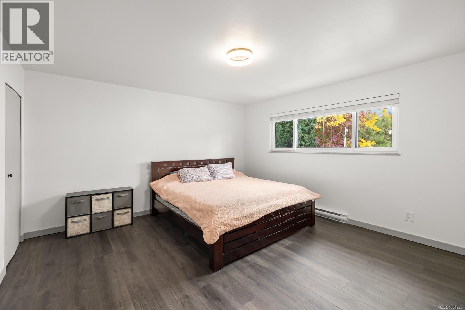 586 Normandy Rd