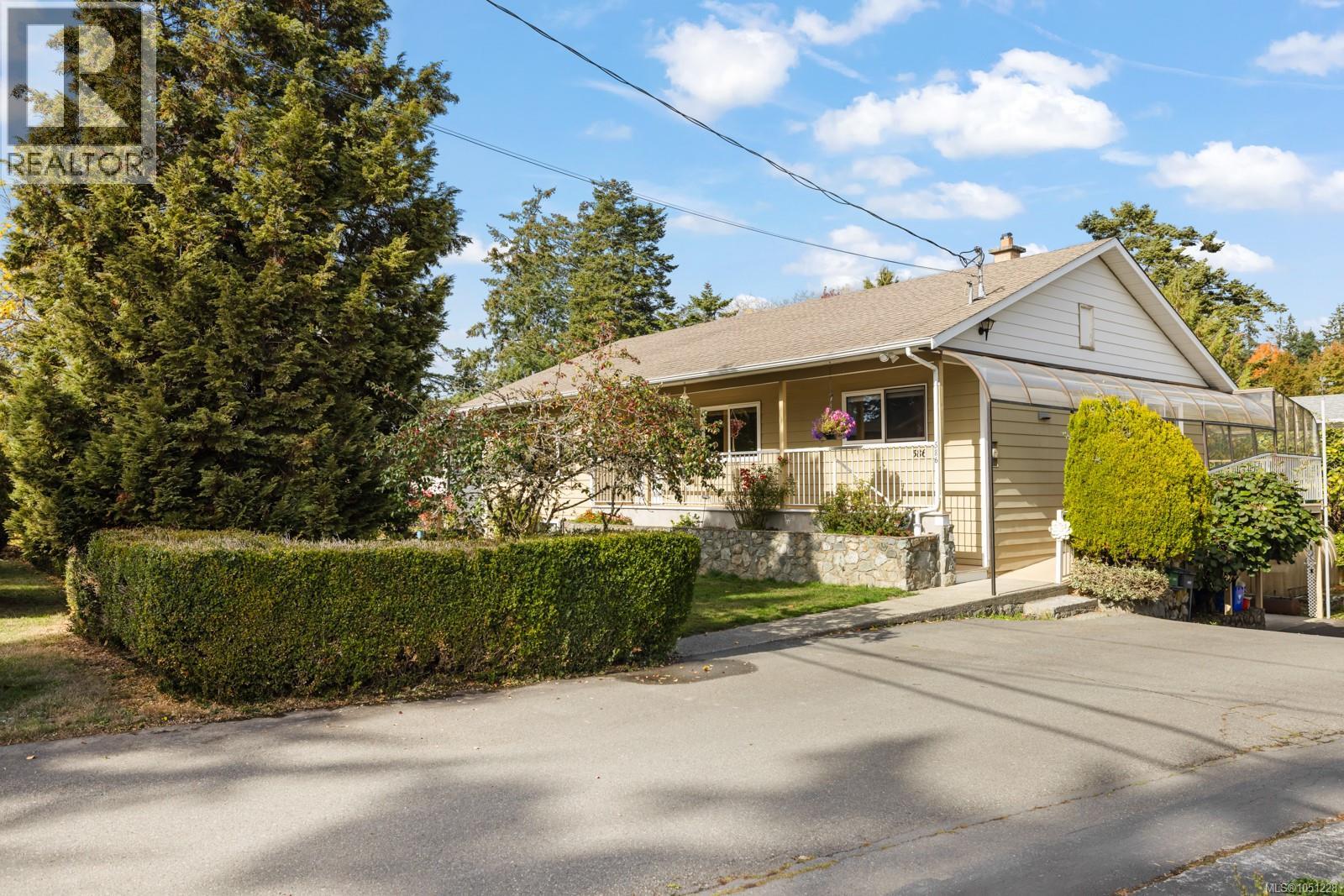 586 Normandy Rd