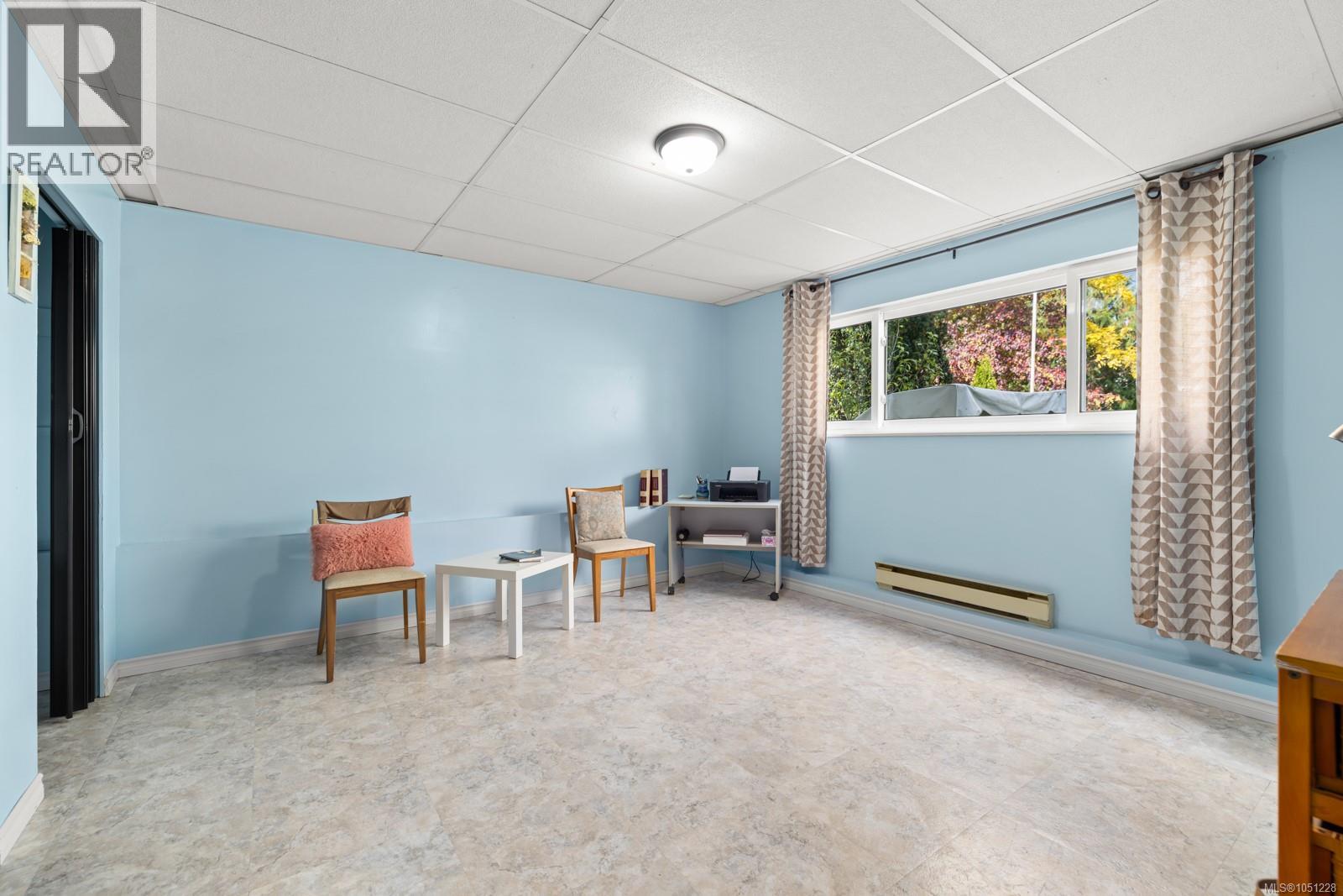 586 Normandy Rd