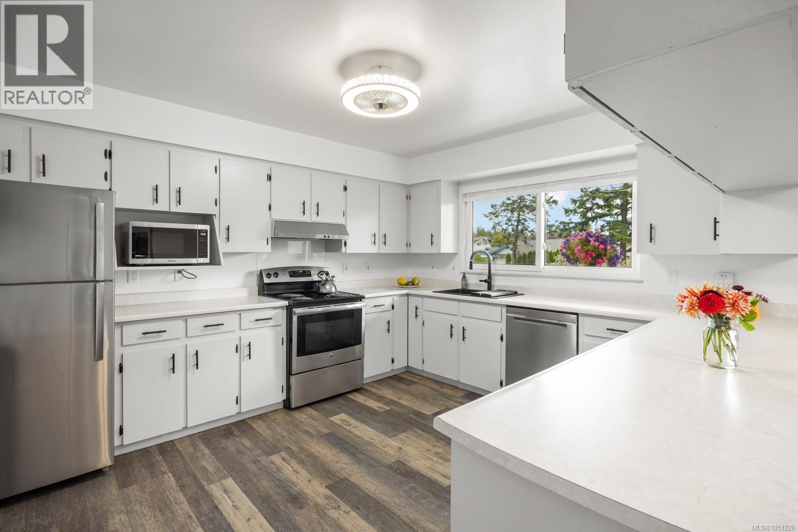 586 Normandy Rd