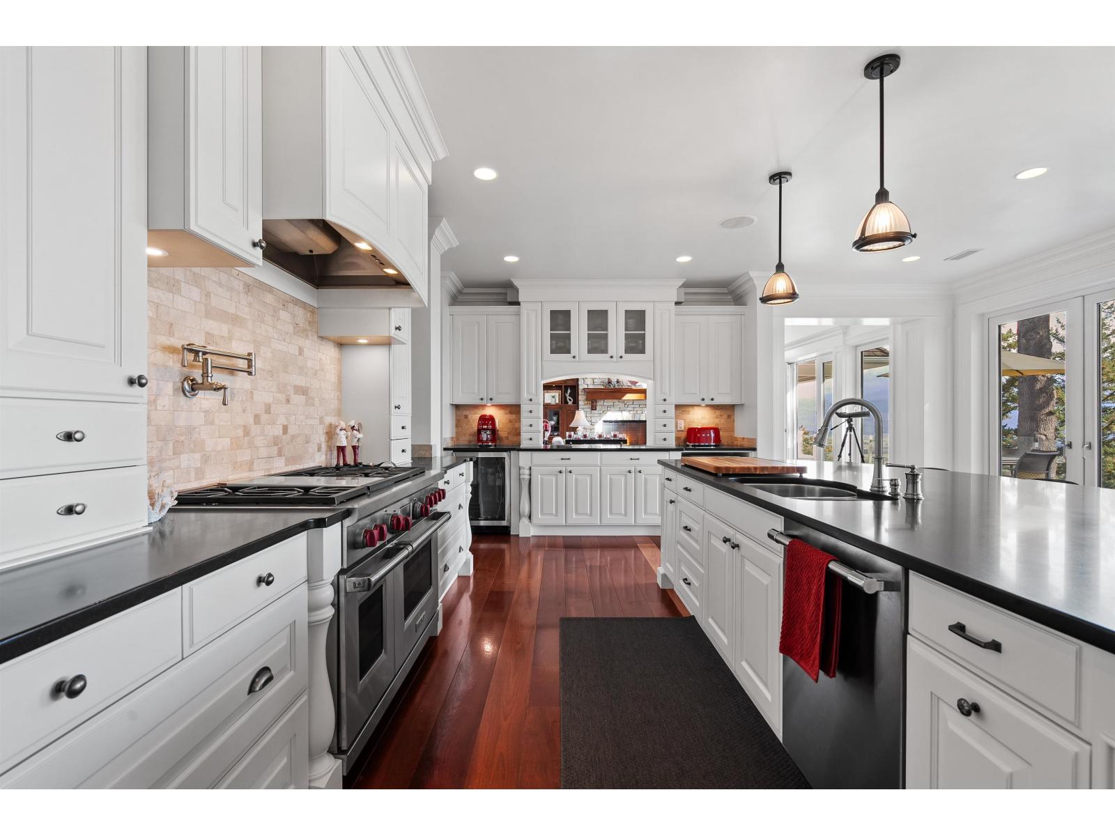 2430 JONQUIL COURT