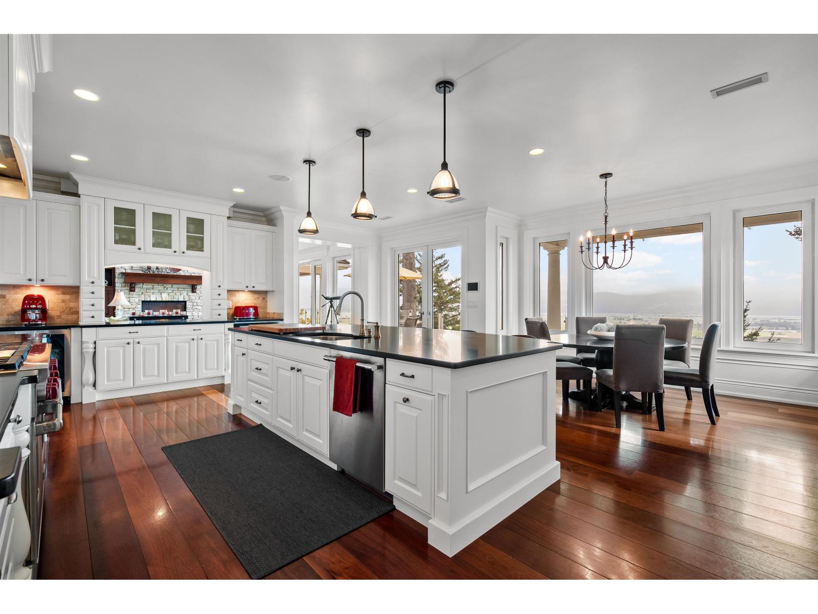 2430 JONQUIL COURT