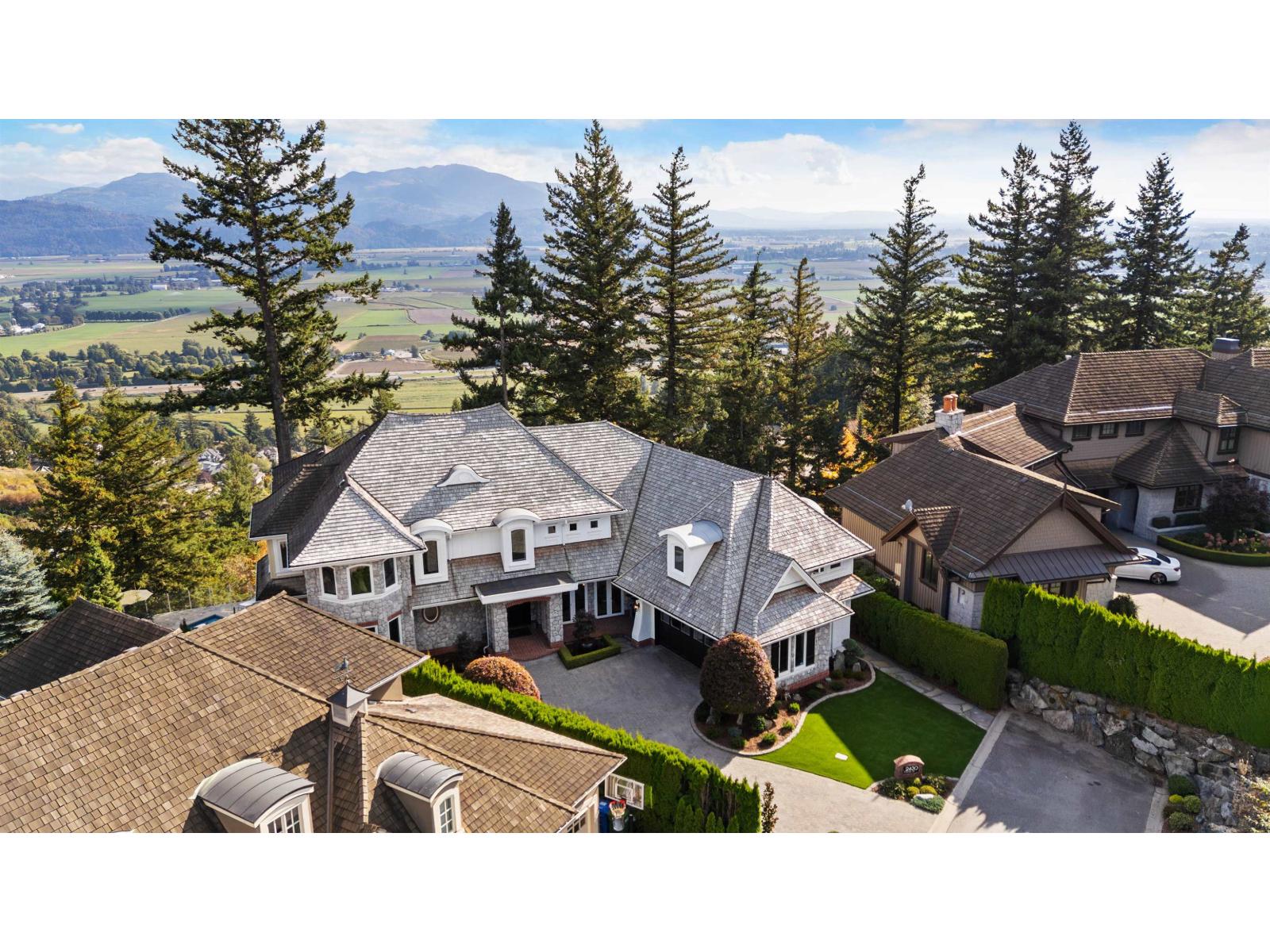 2430 JONQUIL COURT