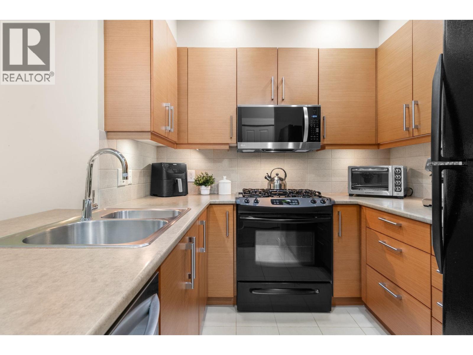 208 188 W 29 Street, North Vancouver, British Columbia  V7N 0A2 - Photo 14 - R3174541