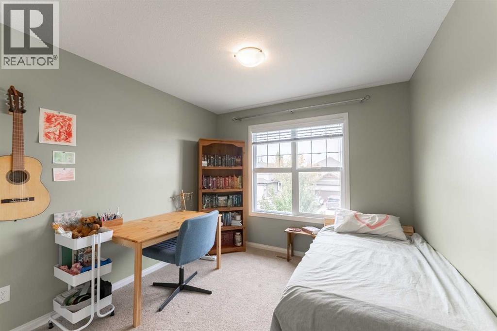 306 Twinriver Road W