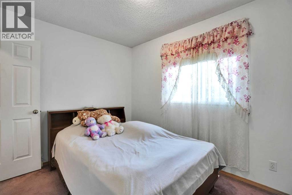 177 Erin Circle SE, Calgary, Alberta  T2B 3H8 - Photo 18 - A2349920