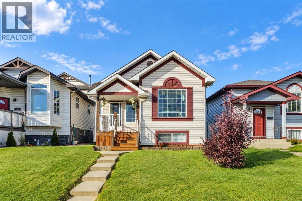 177 Erin Circle SE, Calgary, Alberta  T2B 3H8 - Photo 3 - A2349920