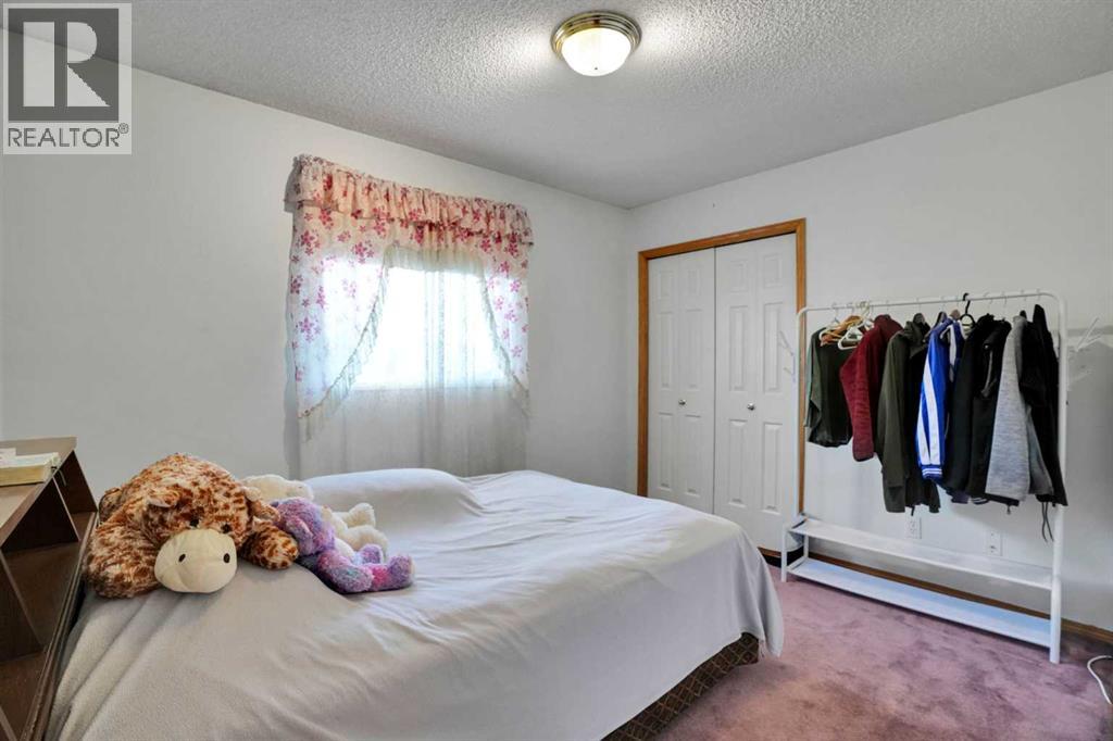 177 Erin Circle SE, Calgary, Alberta  T2B 3H8 - Photo 19 - A2349920