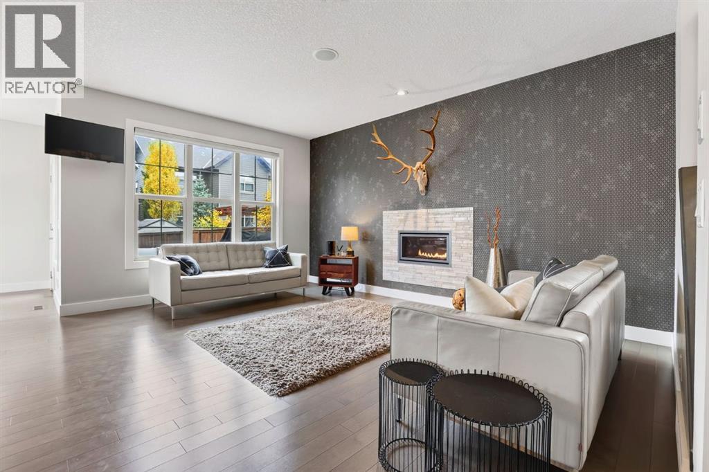 1 Riviera Point, Cochrane, Alberta  T4C 0Y6 - Photo 2 - A2350939