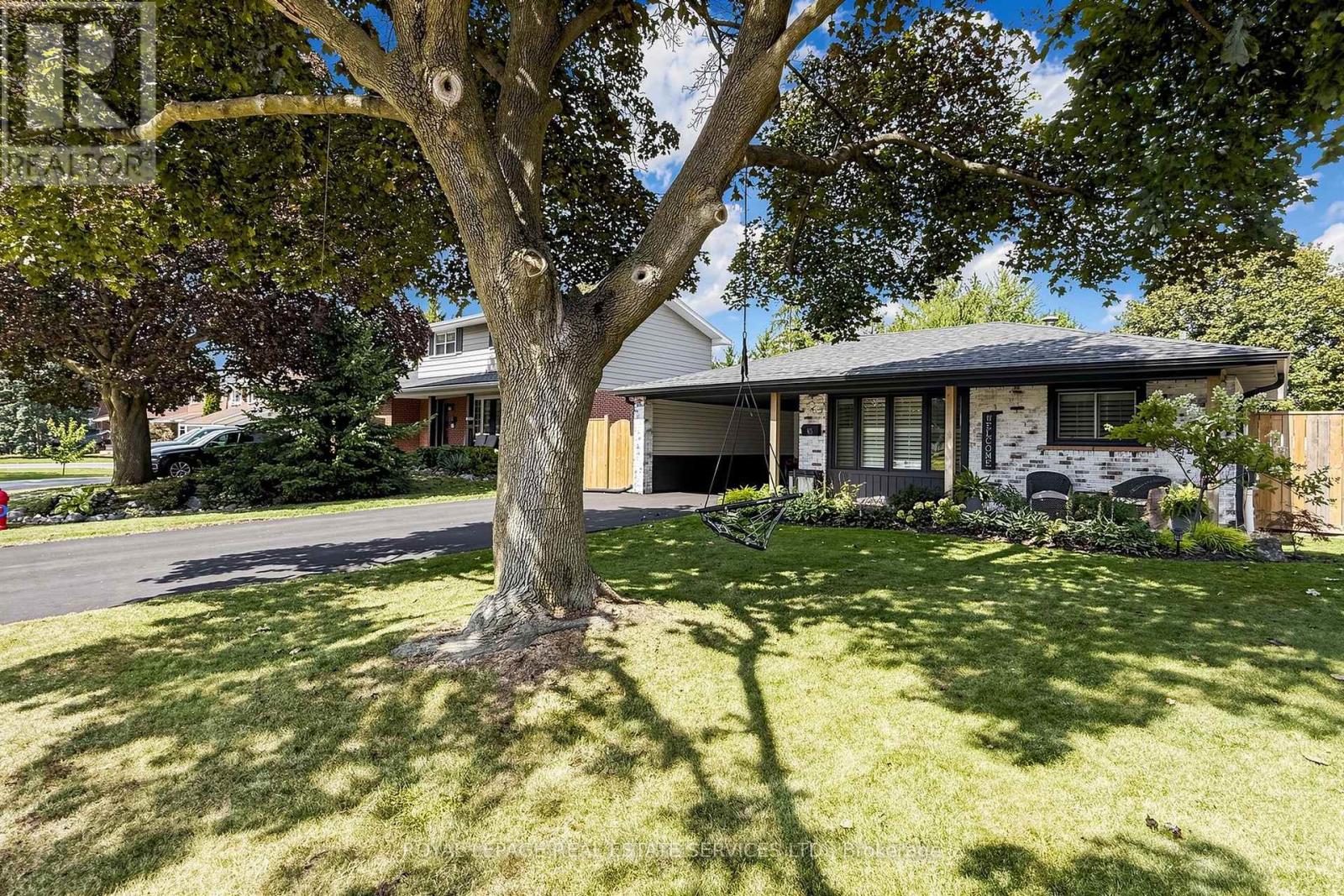 83 DELMAR DRIVE, Hamilton, Ontario