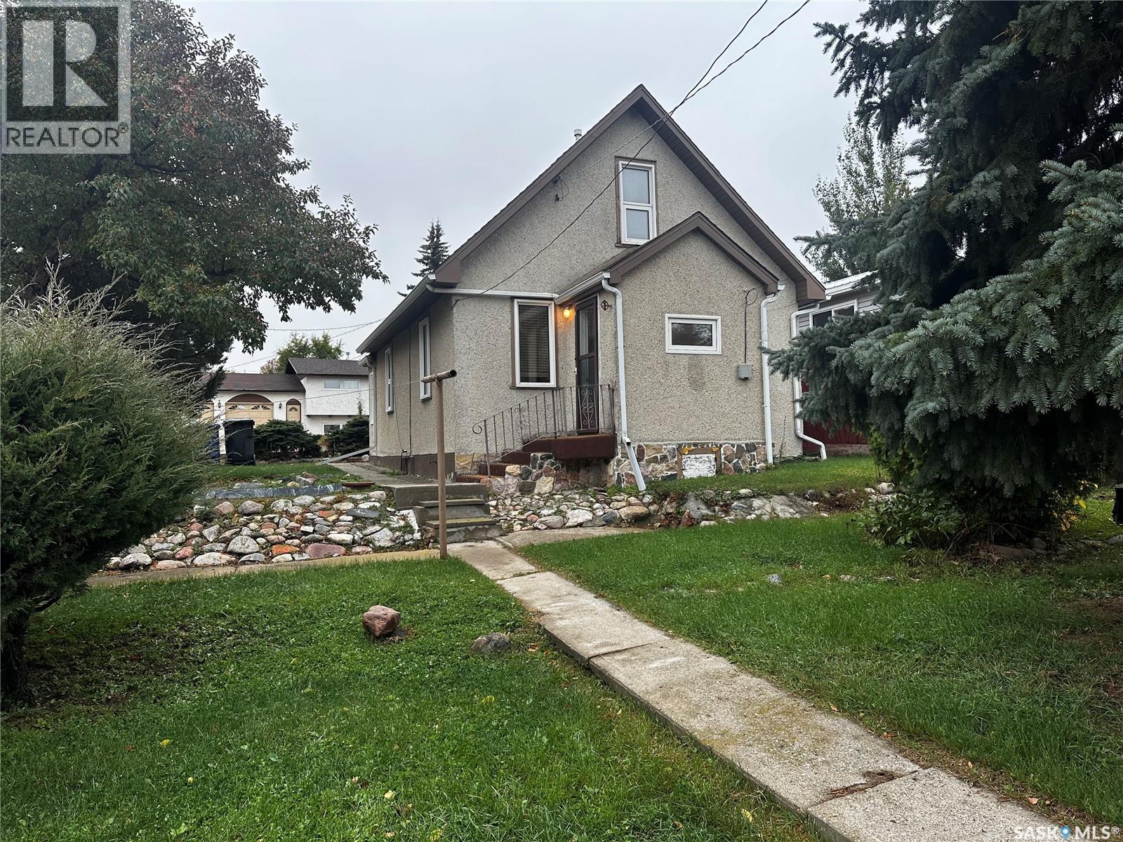 513 5th Avenue Se, Weyburn, Saskatchewan  S4H 1Y7 - Photo 19 - SK050963