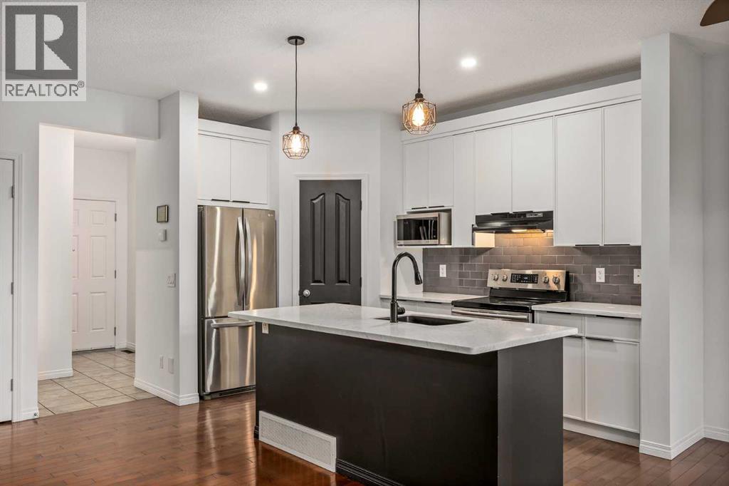 5 Copperpond Link SE, Calgary, Alberta  T2Z 0L2 - Photo 9 - A2351255