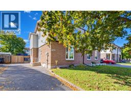 136 SEKURA Crescent, Cambridge, Ontario