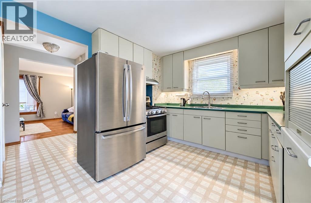 136 Sekura Crescent, Cambridge, Ontario  N1R 7E9 - Photo 11 - 40868952