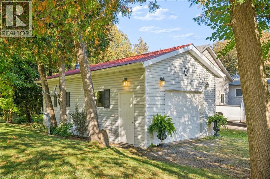 42 Greenwood Road, Bloomingdale, Ontario  N0B 1K0 - Photo 3 - 40870647
