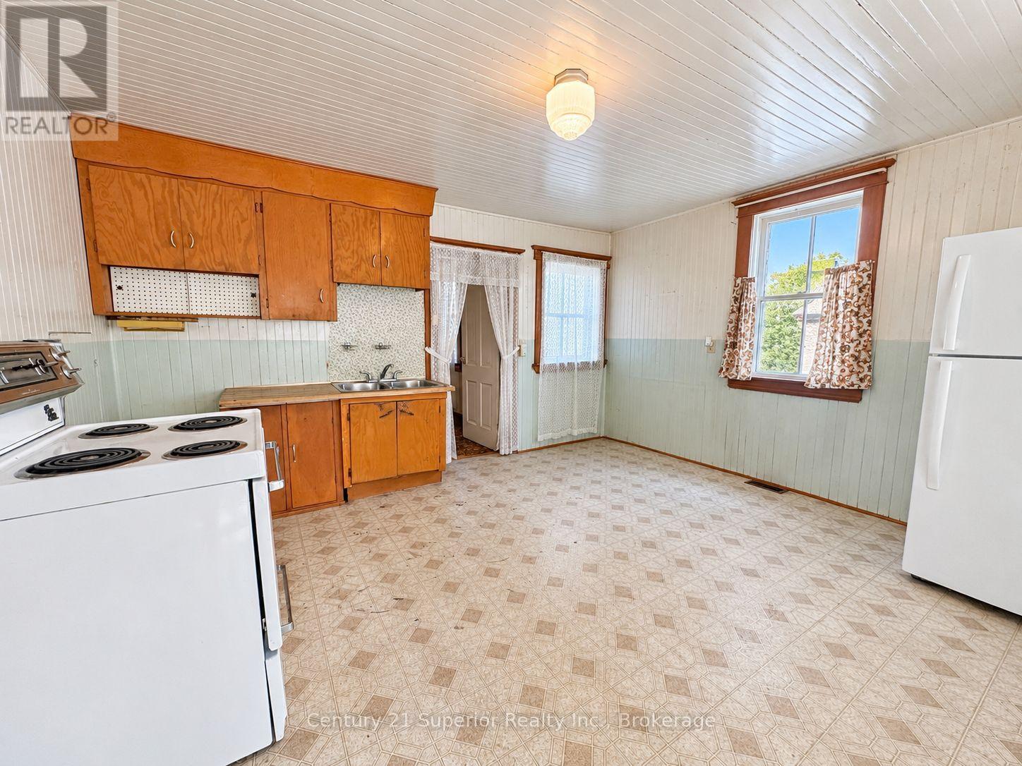 531 Mctavish Street, Thunder Bay, Ontario  P7C 3C4 - Photo 16 - X14025238
