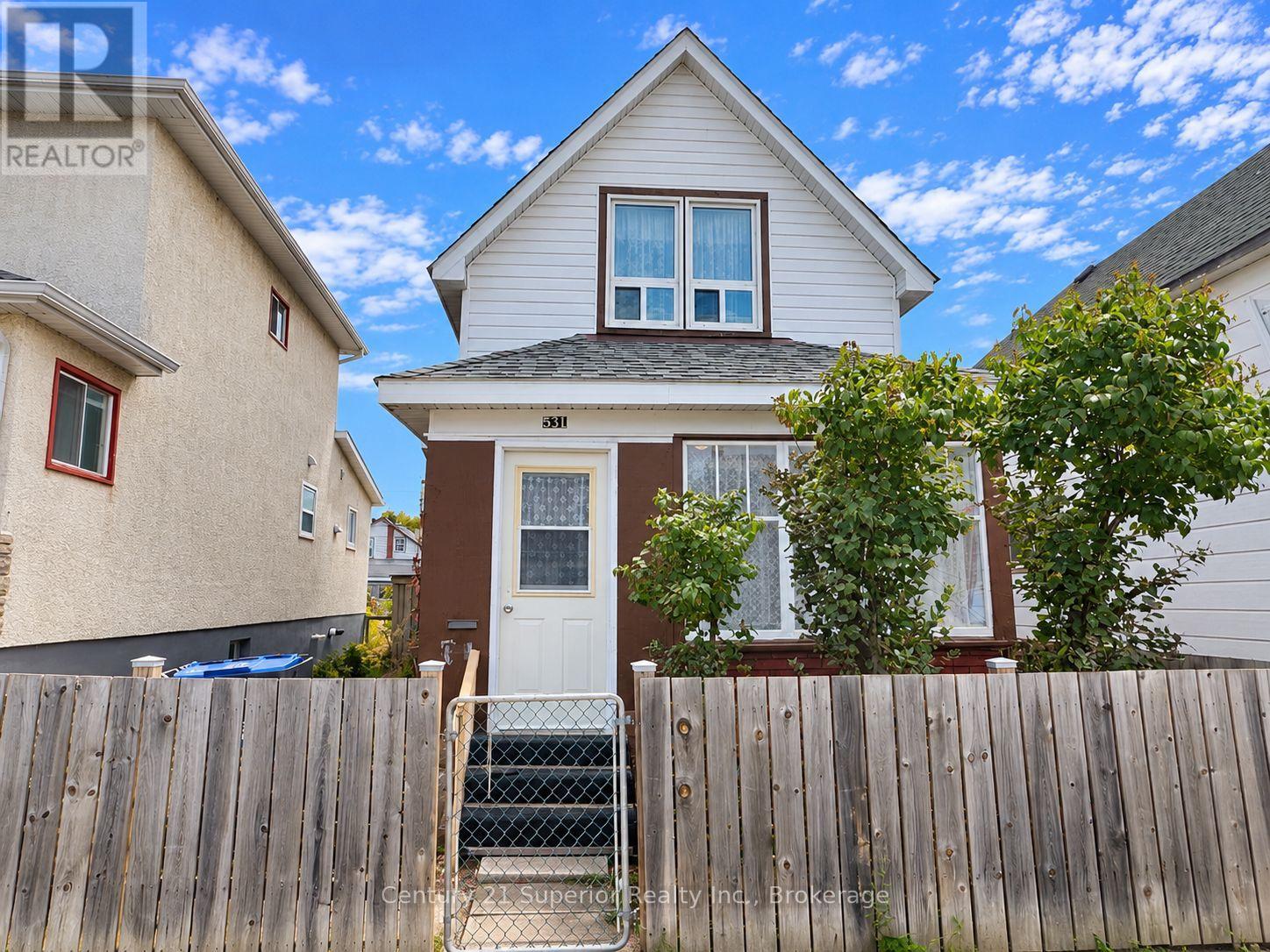 531 Mctavish Street, Thunder Bay, Ontario  P7C 3C4 - Photo 3 - X14025238