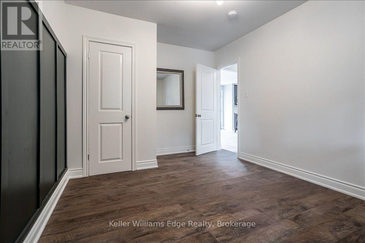 Upper - 17 West 21st Street, Hamilton, Ontario  L9C 4M3 - Photo 17 - X14024660