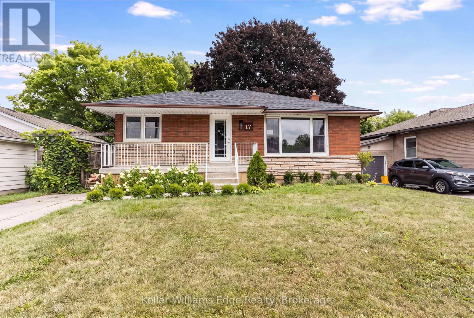 Upper - 17 West 21st Street, Hamilton, Ontario  L9C 4M3 - Photo 2 - X14024660