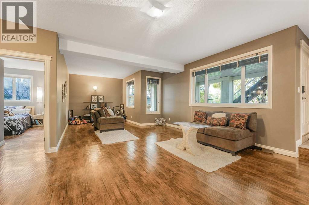 665 East Lakeview Road