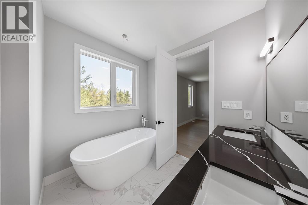 204 Merritt Court, Parkhill, Ontario  N0M 2K0 - Photo 15 - 26025139