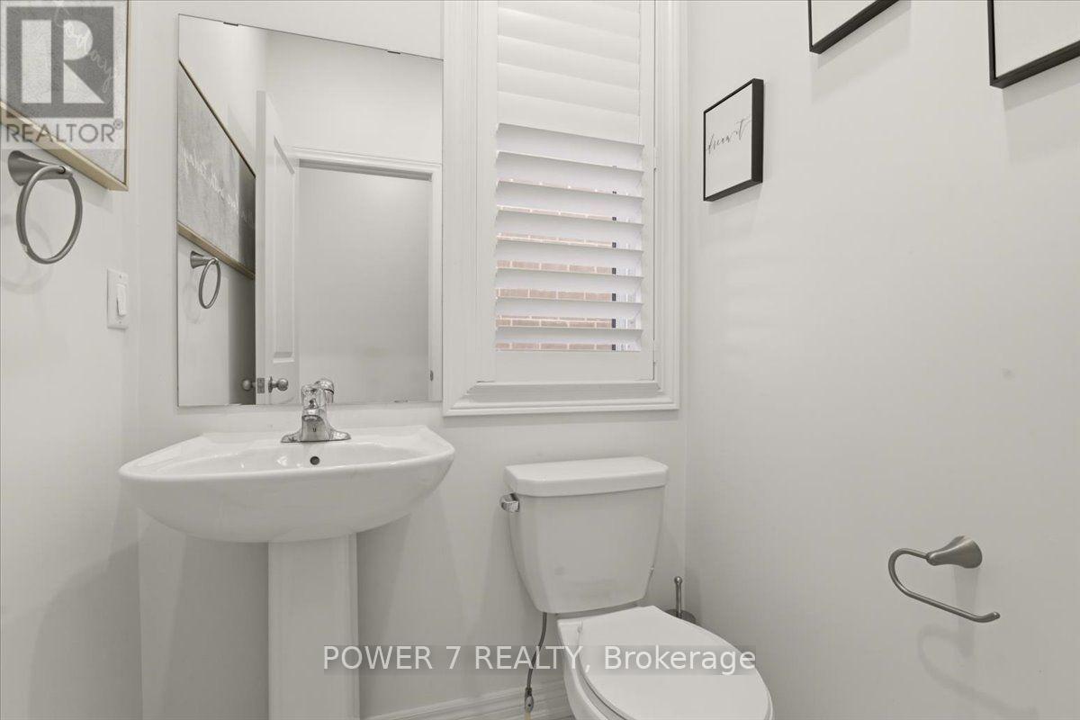 94 Conarty Crescent, Whitby, Ontario  L1P 0L4 - Photo 7 - E14027178