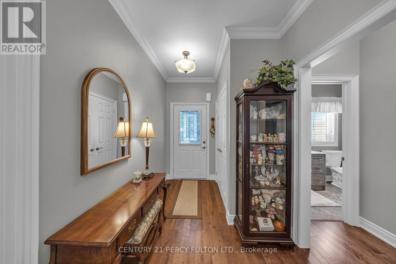 7 Eastbank Road, Clarington, Ontario  L1B 1B7 - Photo 6 - E14027428