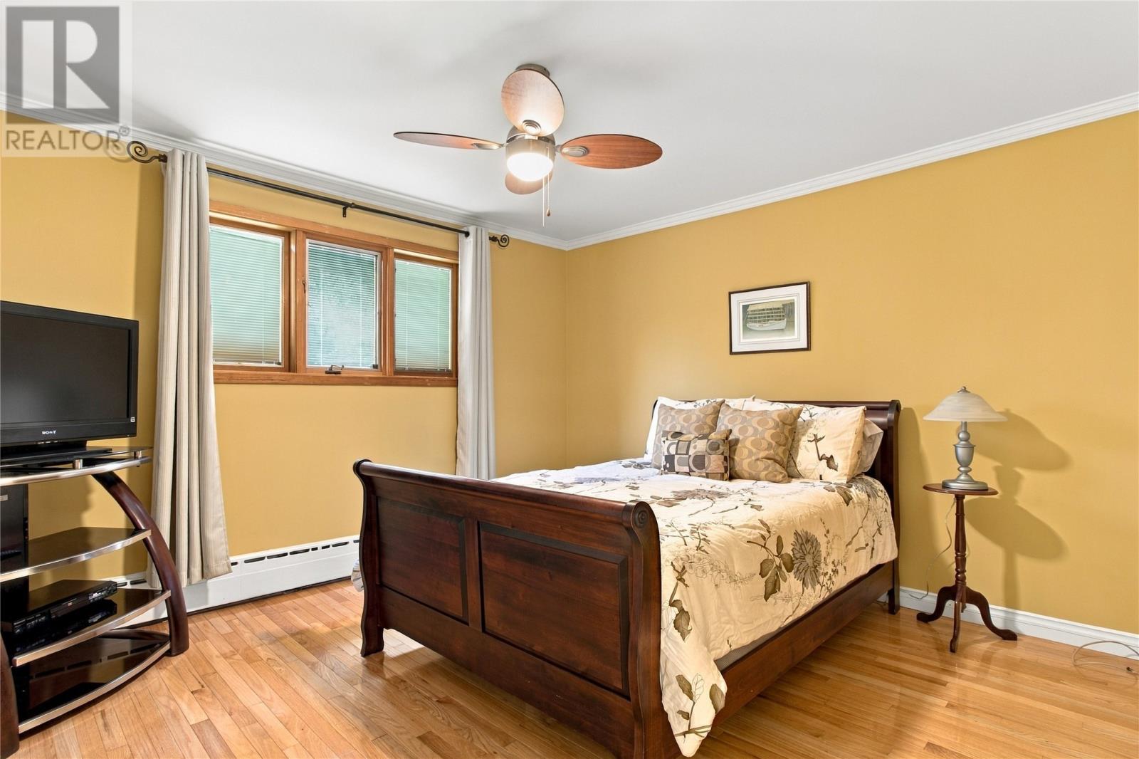 35 Cowan Avenue, St.John's — photo 20