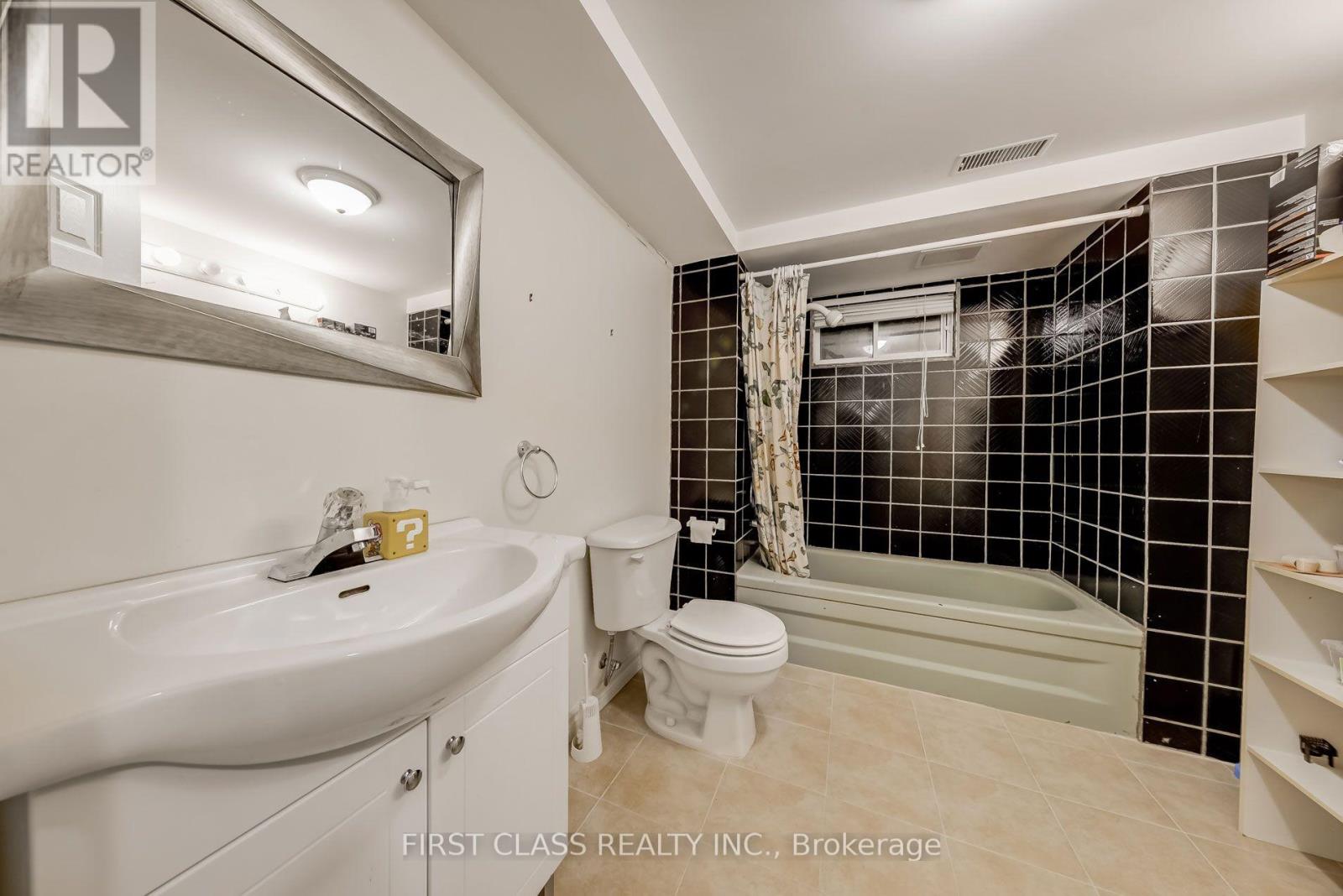 39 Seaton Drive, Aurora, Ontario  L4G 2J9 - Photo 13 - N14024402