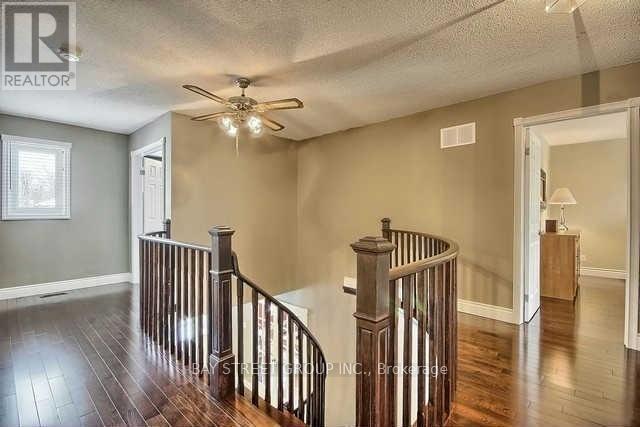 123 Heathwood Heights Drive, Aurora, Ontario  L4G 4W2 - Photo 10 - N14026396