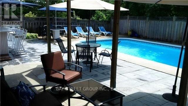 123 Heathwood Heights Drive, Aurora, Ontario  L4G 4W2 - Photo 16 - N14026396