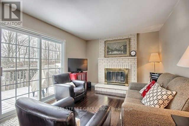123 Heathwood Heights Drive, Aurora, Ontario  L4G 4W2 - Photo 8 - N14026396