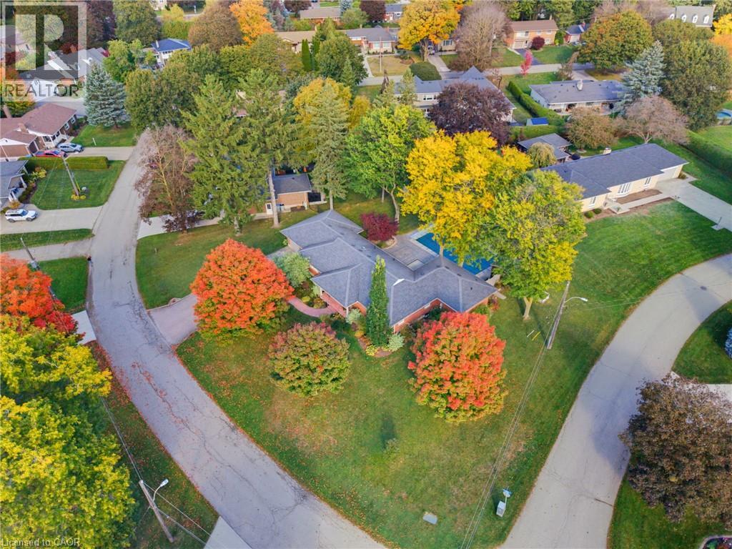 33 Jackson Crescent, Listowel, Ontario  N4W 1K2 - Photo 3 - 40868472