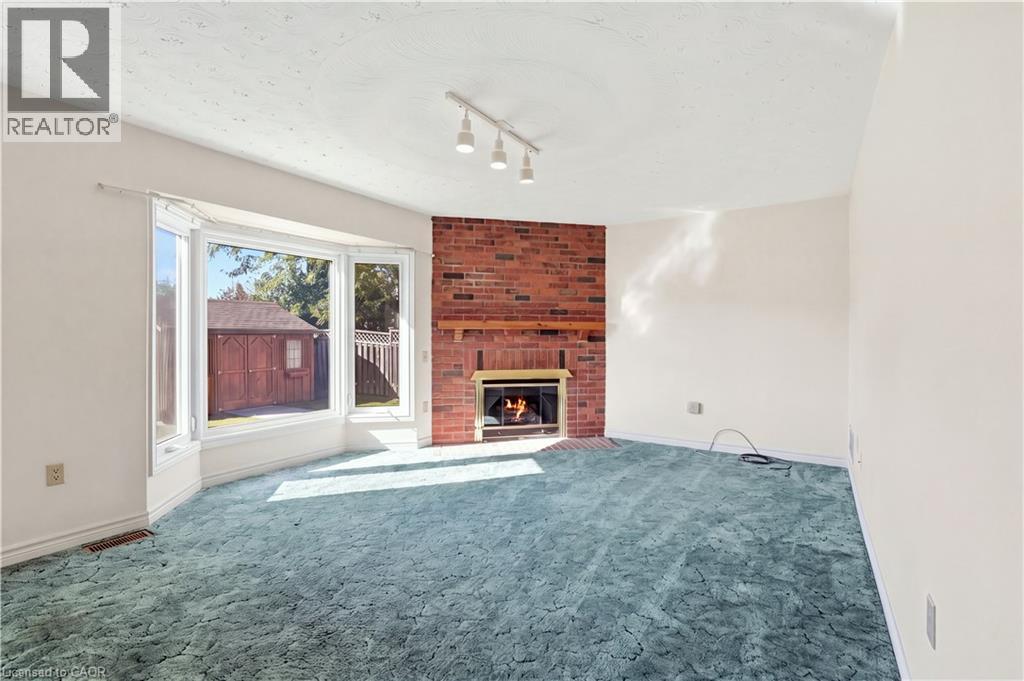 106 Como Place, Hamilton, Ontario  L9B 1Y1 - Photo 10 - 40870717