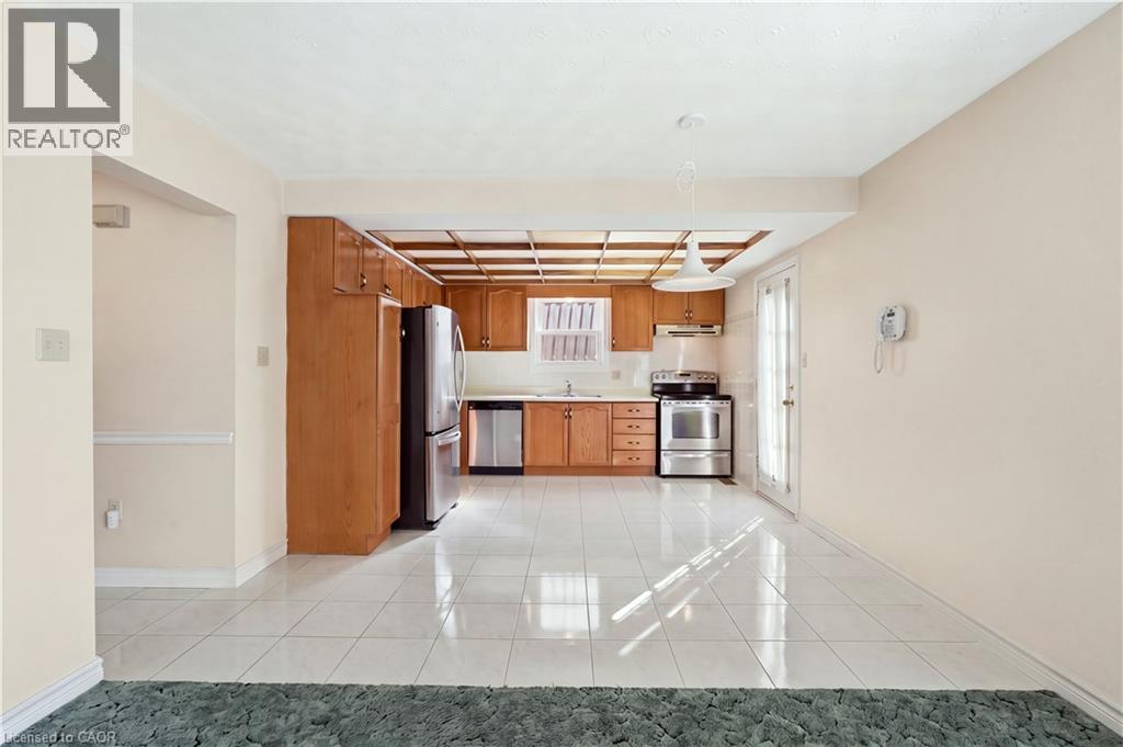 106 Como Place, Hamilton, Ontario  L9B 1Y1 - Photo 12 - 40870717