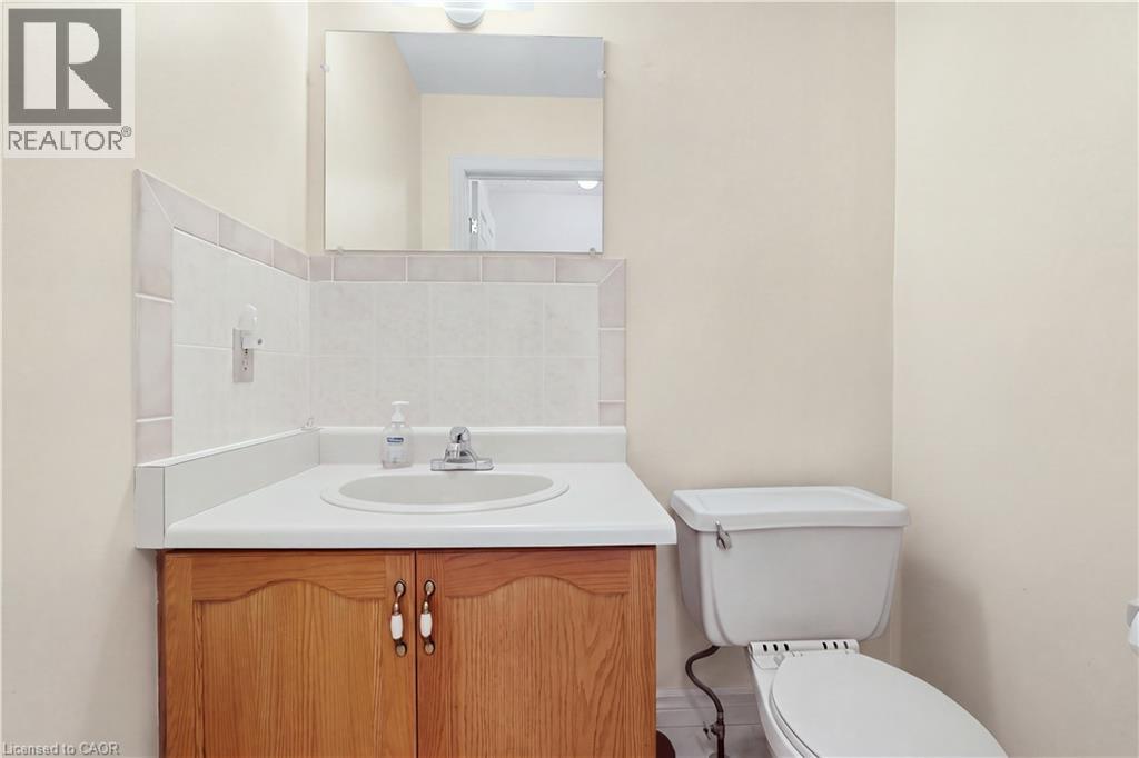 106 Como Place, Hamilton, Ontario  L9B 1Y1 - Photo 15 - 40870717