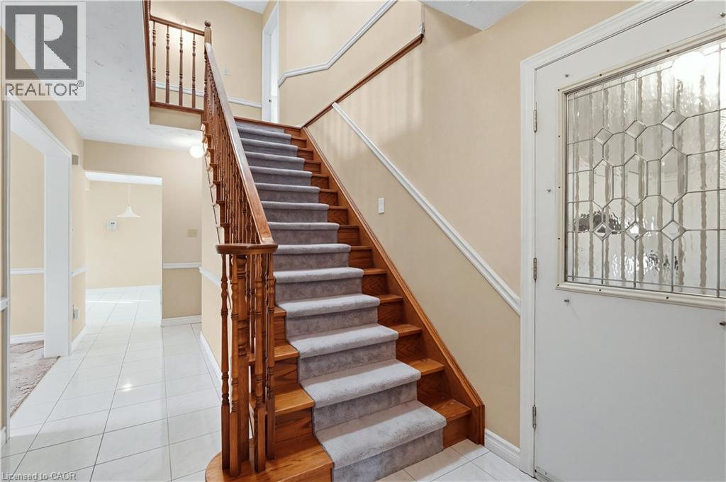 106 Como Place, Hamilton, Ontario  L9B 1Y1 - Photo 5 - 40870717